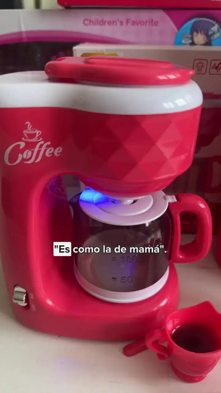 Idena Cafetera De Juguete Con Luz Y Sonido – Máquina De Café Infantil Con Programas Para Capuchino, Latte Y Macchiato, Incluye Taza Y Espumador, Para Niños +3 Años