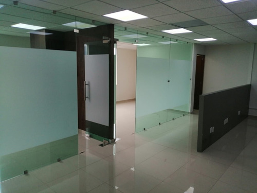 Imagen 1 de 14 de Hermosa Oficina En Renta En Corporativo Diamante