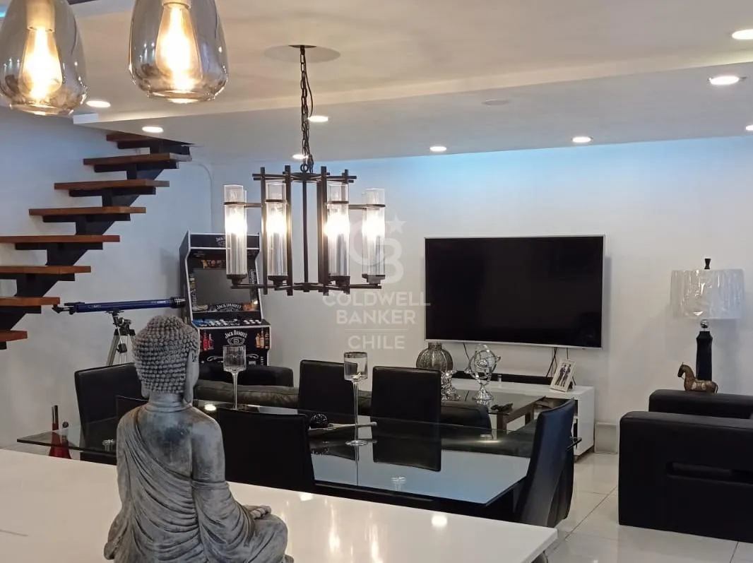 Imagen 2 de 13 de Dúplex Remodelado En Sector Residencial Carlos Antúnez