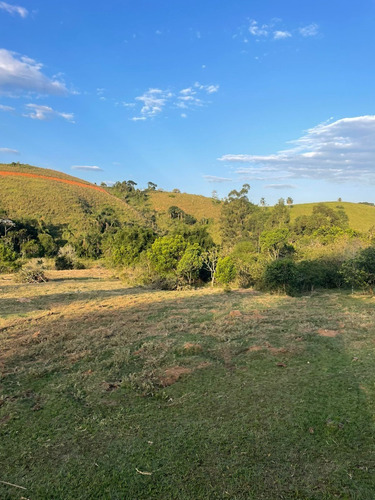 Imagem 2 de 5 de R.s01 Compre Com Certeza, Venha Visitar . Vendo Terreno Em Igarata - Sp