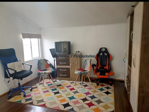 Casa En Venta De 4 Dorm. En Frutillar