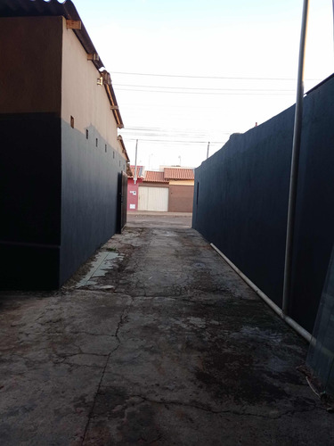 Vende-se Galpão Com Casa