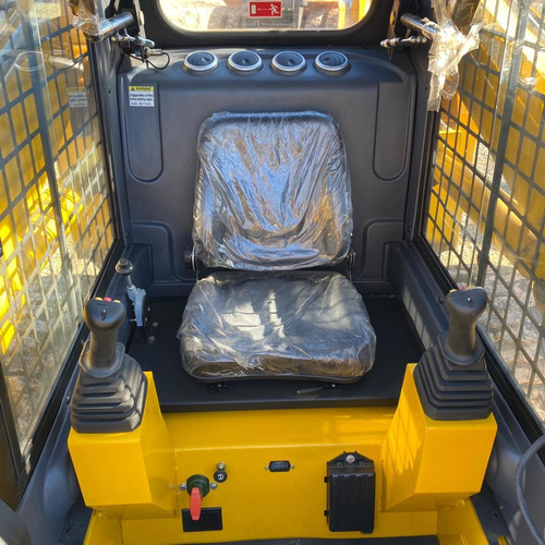 Minicargadora 75hp - Sinomach Nw80 - Cabina Cerrada Y A/a