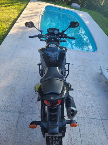 Yamaha Fz8 Naked