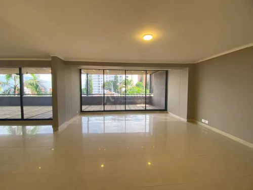 Apartamento En Venta En Los Balsos. Cod V776146