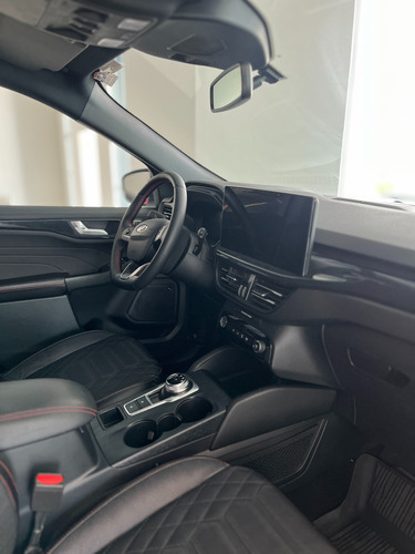 Ford Escape 198 St-line elite 5p At