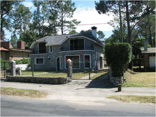 Imagen 2 de 23 de Casa En Punta Del Este, Zona Pinares.