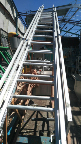 Imagen 3 de 5 de Escalera Telescopica Base Para Bodega