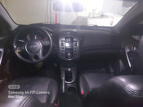 Imagem 7 de 11 de Kia Cerato 2010 1.6 Ex Aut. 4p