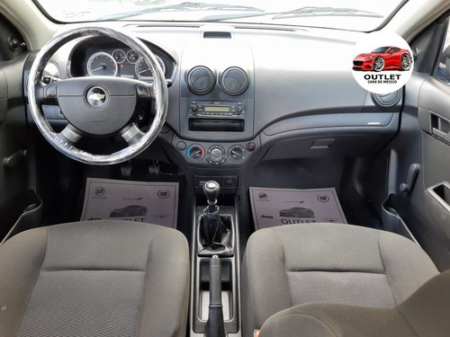 Imagen 10 de 14 de Chevrolet Aveo