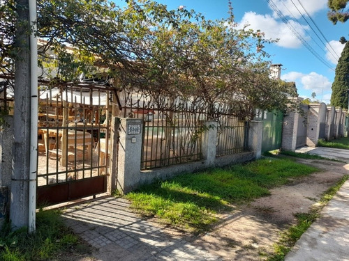 Se Vende Interesante P.u 1.400mts. Av Lezica Y Garzón. Colón