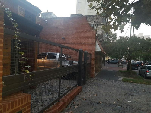 Imagen 3 de 30 de Importante Chalet En Venta En El Centro De Lanús Ideal Para Inversionista