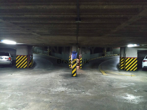 Imagen 6 de 10 de Venta Cochera Doble En El Centro, Caba, Oportunidad.