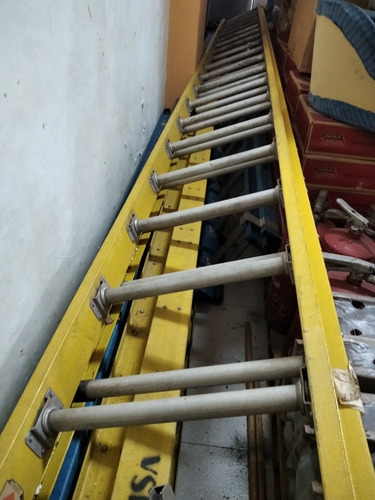 Escaleras De Fibra De Vidrio Telescópicas Marca Supulca.