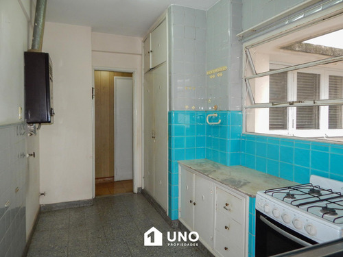 Dorrego Y Urquiza - Piso Exclusivo De 2/3 Dormitorios.