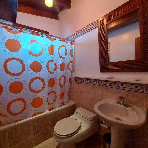 Imagen 30 de 30 de Venta De Casa En Prados Del Este 8h/ 9b/ 5p