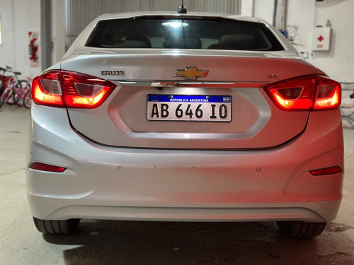 Imagen 7 de 11 de Chevrolet 2017 Cruze 1.4 4 Ptas Ltz