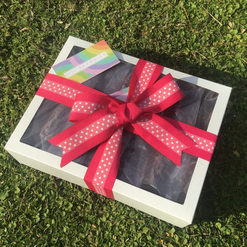 Brownies Fudge Chocolate Con Caja Moño Y Tarjeta Para Regalo