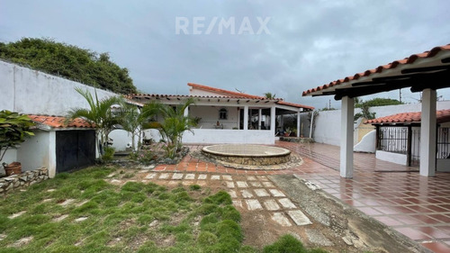 Casa En El Tirano, Municipio Antolin Del Campo. Isla De Margarita, Estado Nueva Esparta. 