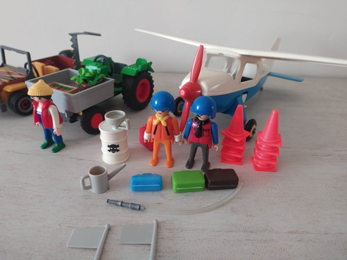 Imagen 4 de 4 de Playmobil Lote De Vehículos + Muñecos