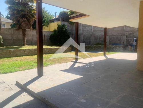 Condominio Camino Del Canelo - Alto Macul / Como Nueva