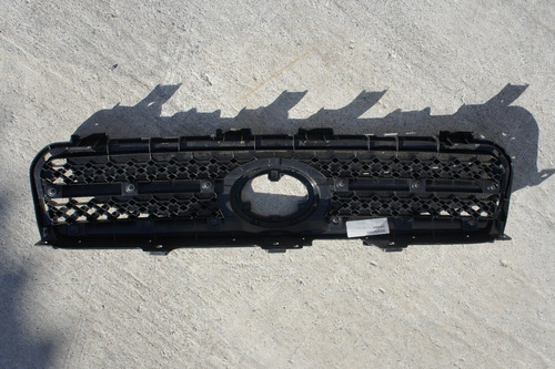 Imagen 5 de 6 de Parrilla Central Para Toyota Rav4 Modelos 2006, 2007, 2008