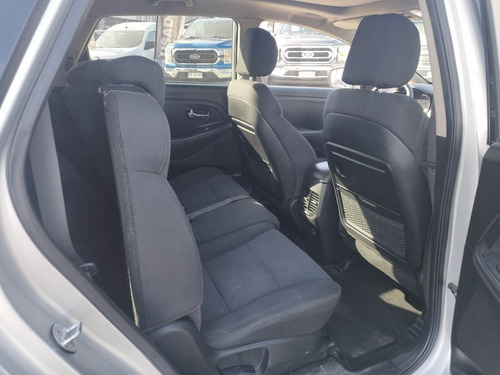 Kia Carens 2015