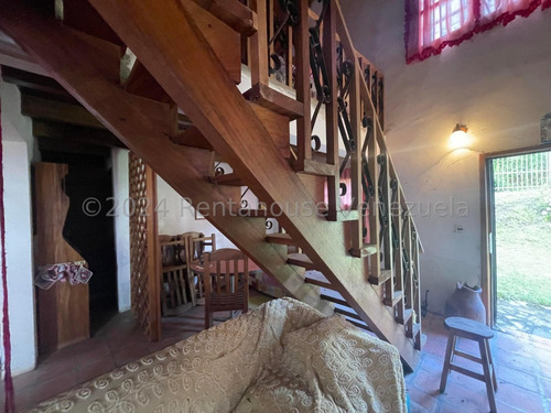 Casa De Campo En Venta En La Colonia Tovar Con 2200 Metros De Terreno Propio Excelente Ubicación Lista Para Firmar Nela 24-18402