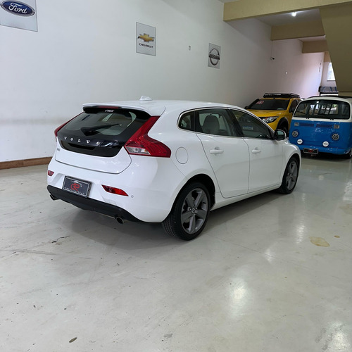 Volvo V40 2.0 T4 DYNAMIC TURBO GASOLINA 4P AUTOMÁTICO
