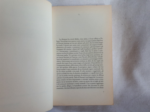 Imagen 6 de 7 de Ala Al-aswani Palazzo Yacoubian Feltrinelli En Italiano