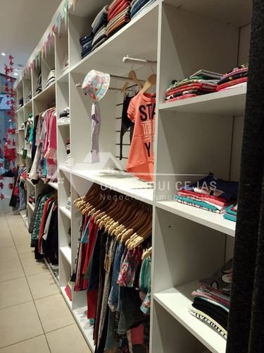 Imagen 6 de 9 de Fondo De Comercio En Venta - Bariloche - Indumentaria Y Accesorios De Bebés Y Niños
