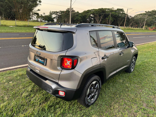 Jeep Renegade 1.8 Flex Aut. 5p