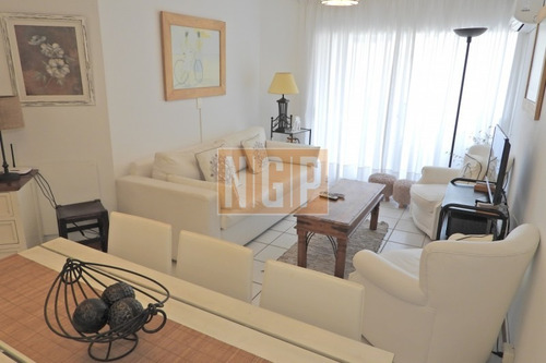 Apartamento En Peninsula, 2 Dormitorios -ref:1798