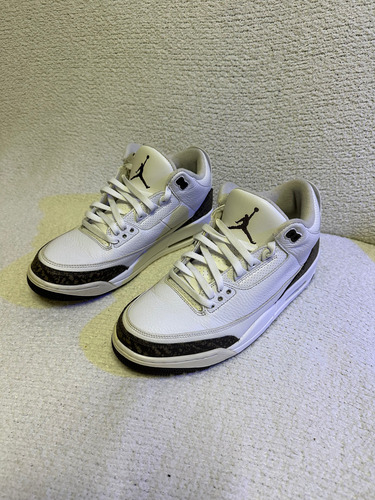 Tenis Jordan 3 Retro Mocha (28.5) (Usado)