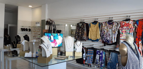 Traspaso Boutique Por Paseo De Los Leones Cumbres 2do Sector Monterrey