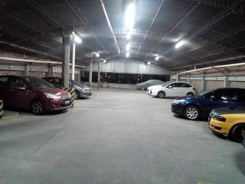 Imagen 1 de 4 de Vendo Cochera Excelente Ubicación En Pleno Centro
