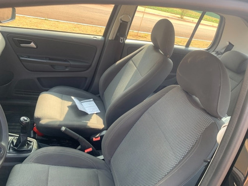Imagem 9 de 13 de Volkswagen Fox 1.0 Bluemotion