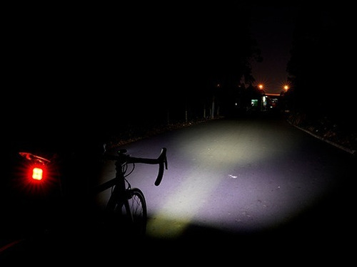 Imagen 5 de 10 de Luz / Destellador Delantera Bici Ravemen Cr450 Lumens Usb
