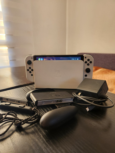 Consola Nintendo Switch Oled Blanco 64gb (Usado)