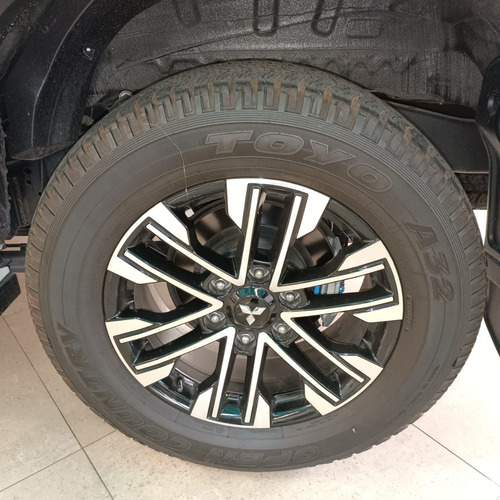 Mitsubishi Montero Sport 2023