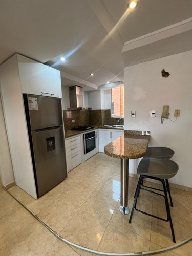 Apartamento En Alquiler Amoblado Conj Res El Tulipan Jc-lp