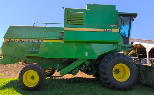 Colheitadeira John Deere 1175 Ano 2000