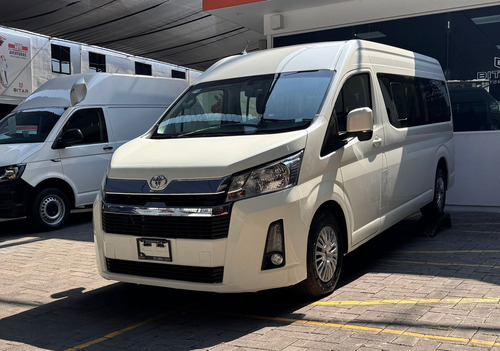 Toyota Hiace Gl 12 Pasajeros 2020 #1306