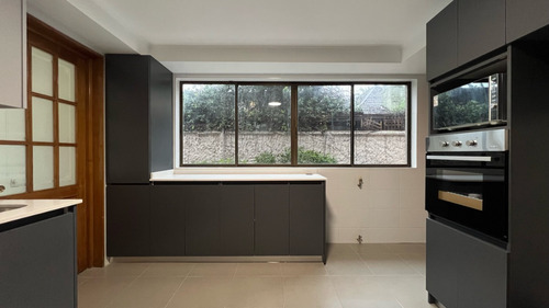 Casa Luminosa Y Remodelada