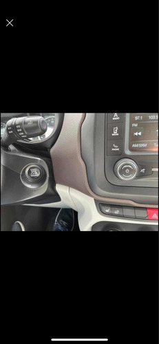 Imagen 10 de 10 de Jeep Renegade Latitude Americana