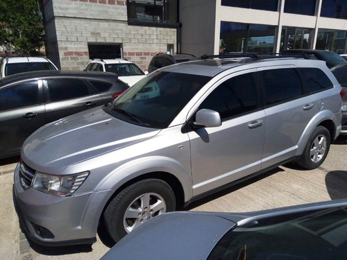 Dodge Journey 2.4 Sxt Atx (3 Filas)