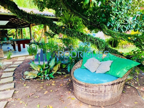 Imagem 27 de 30 de Belíssima Casa À Venda Em Ilhéus Com 2 Pavimentos, Sendo 3/4 Todas Suítes Com Acesso Exclusivo A Praia Renascer! - Ca00579