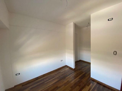 Imagen 14 de 15 de Departamento En Venta De 2 Dormitorios Con Cochera En La Plata