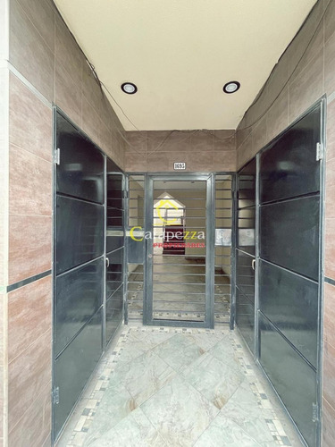 Imagen 2 de 14 de Departamento 2 Amb En Venta, En Martin Coronado