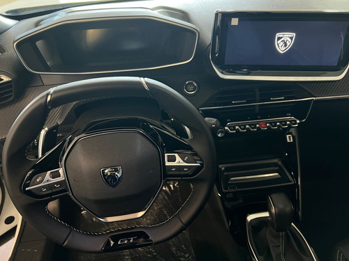 Peugeot 2008 1.0T Gt